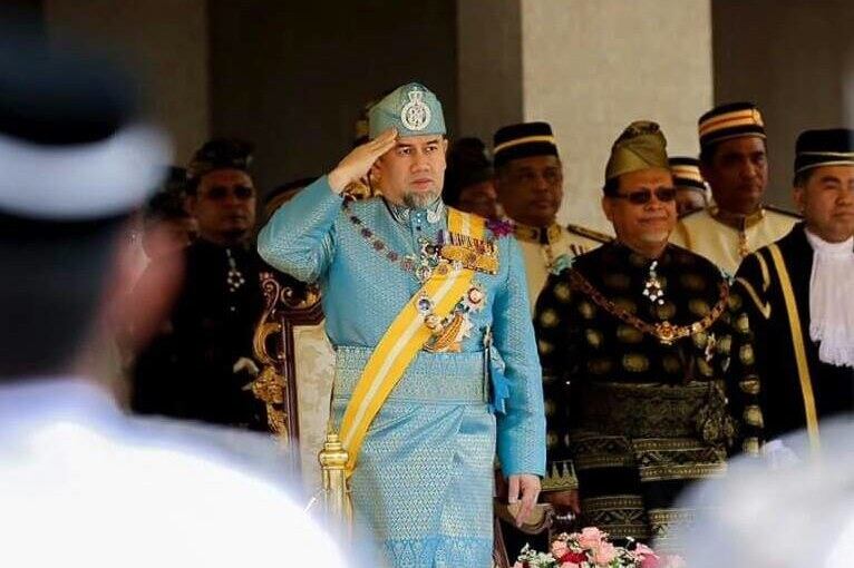 Sultan Kelantan, Tengku Muhammad Faris Petra, 47 yang turut dikenali sebagai Sultan Muhammad V, telah dipilih sebagai sebagai Yang di-Pertuan Agong ke-15 bagi tempoh lima tahun berkuatkuasa 13 Disember depan, 14 Okt 2016.