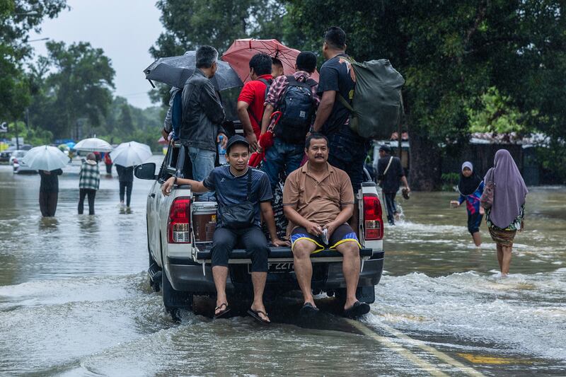 02 MY-TH-flood6.jpg