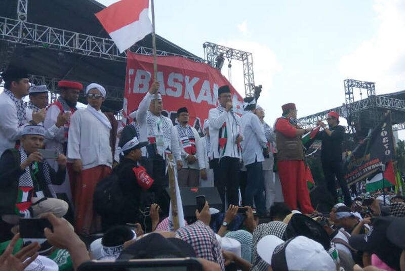 Gubernur DKI Jakarta, Anies Baswedan berorasi dalam aksi ‘Indonesia Bebaskan Baitul Maqdis' di Lapangan Monas, Jakarta, 11 Mei 2018. (Nisita Kirana Pratiwi/BeritaBenar)