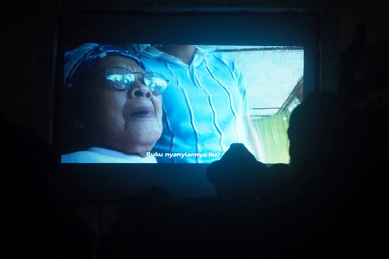 Salah satu adegan film dokumenter ‘Sekeping Kenangan' yang diputar di Denpasar, Bali, 29 Maret 2018. (Anton Muhajir/BeritaBenar)
