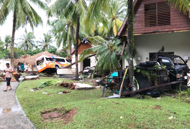 Suasana resor Pantai Tanjung Lesung di Kabupaten Pandeglang, Provinsi Banten, setelah diterjang tsunami, 23 Desember 2018. (Keisyah Aprilia/BeritaBenar)