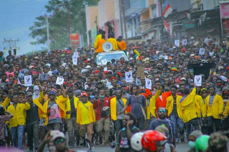 Demonstrators march in Jayapura, the latest in an “unprecedented” wave of protest rallies in Indonesia's easternmost province, Aug. 29, 2019. [BenarNews]