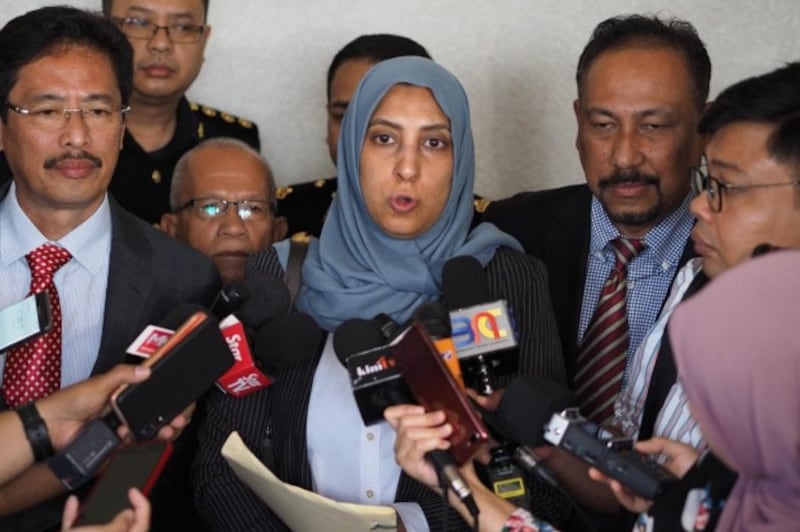 Malaysia Anti-Corruption Commission chief Latheefa Koya speaks to reporters at the Kuala Lumpur Sessions Court June 26, 2019. [Hadi Azmi/BenarNews]