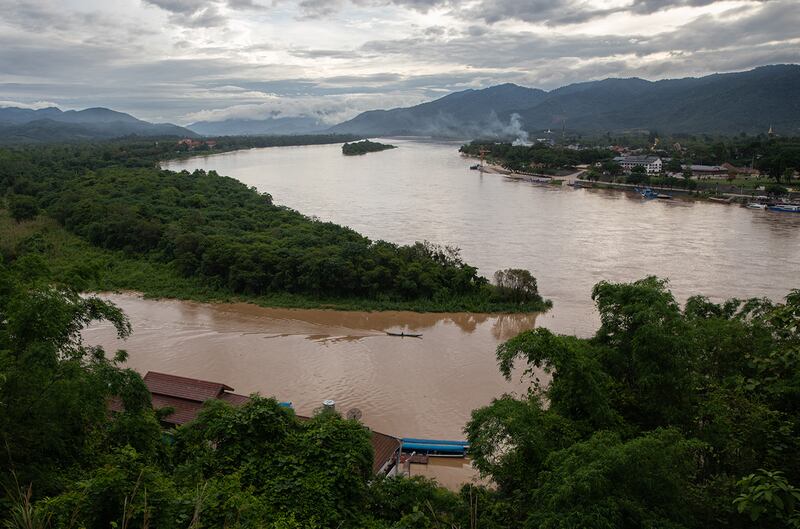 RFA-Mekong-plastic-pollution 3.jpg