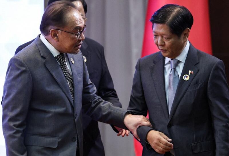 photo2-anwar-marcos.jpeg