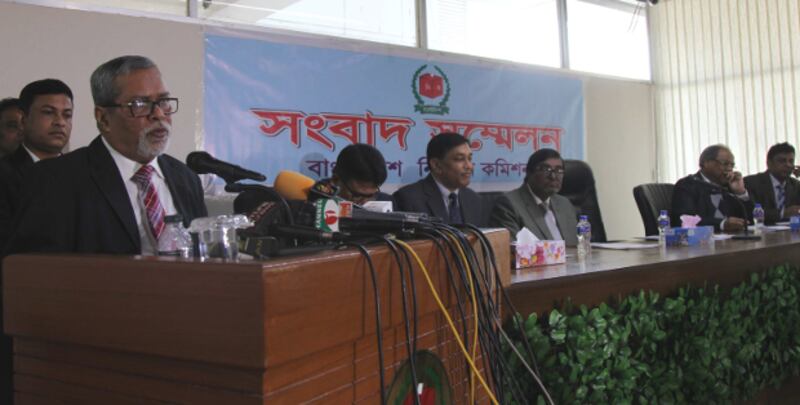 নির্বাচন কমিশন ভবনে ঢাকা উত্তর সিটি করপোরেশনের মেয়র পদে উপ নির্বাচনের তফসিল ঘোষণা করেন প্রধান নির্বাচন কমিশনার। ৯ জানুয়ারি ২০১৮।