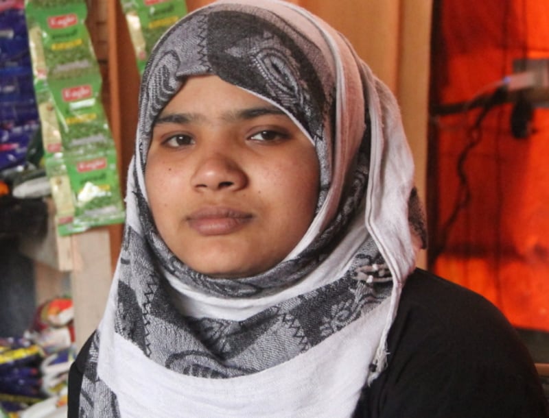 Literacy program founder Ali Johar's sister, Tasmida, is preparing for upcoming exams, March 11, 2019. [Rohit Wadhwaney/BenarNews]