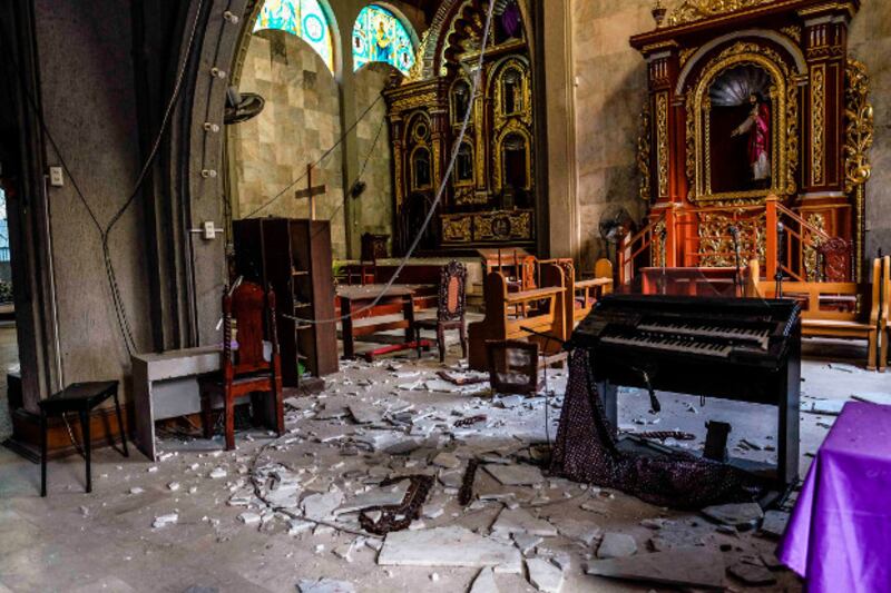 The inside of St. Catherine of Alexandria Parish Church sustain damage during Monday's earthquake, April 23, 2019. [Jojo Rinoza/BenarNews]