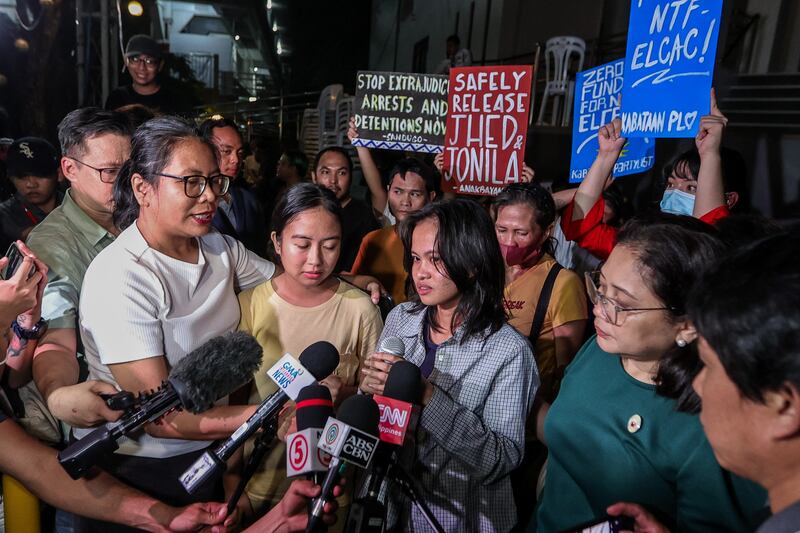 21 PH-activists-military2.jpg