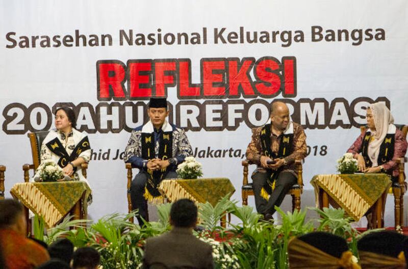 Anak-anak mantan presiden Indonesia (dari kiri ke kanan) Puan Maharani, Agus Harimurti Yudhoyono, Ilham Akbar Habibie dan Yenny Wahid saat jadi pembicara pada Sarasehan Nasional Keluarga Bangsa “Refleksi 20 Tahun Reformasi” di Jakarta, 21 Mei 2018. (Afriadi Hikmal/ Berita Benar)