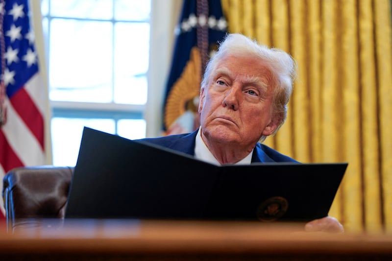 2025-01-30T204648Z_256776295_RC2KKCA2F3WR_RTRMADP_3_USA-TRUMP.JPG