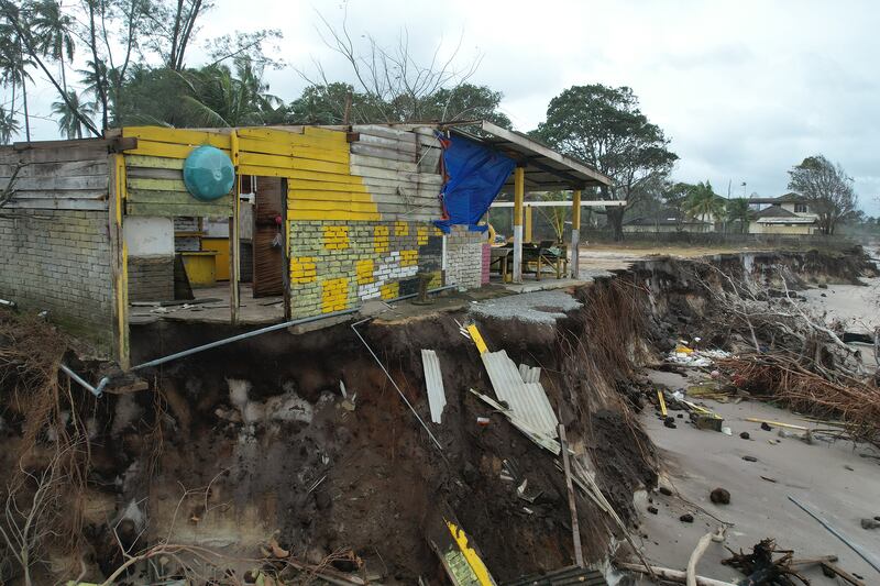 pengkalan-maras-terengganu-coastal erosion 2.jpg