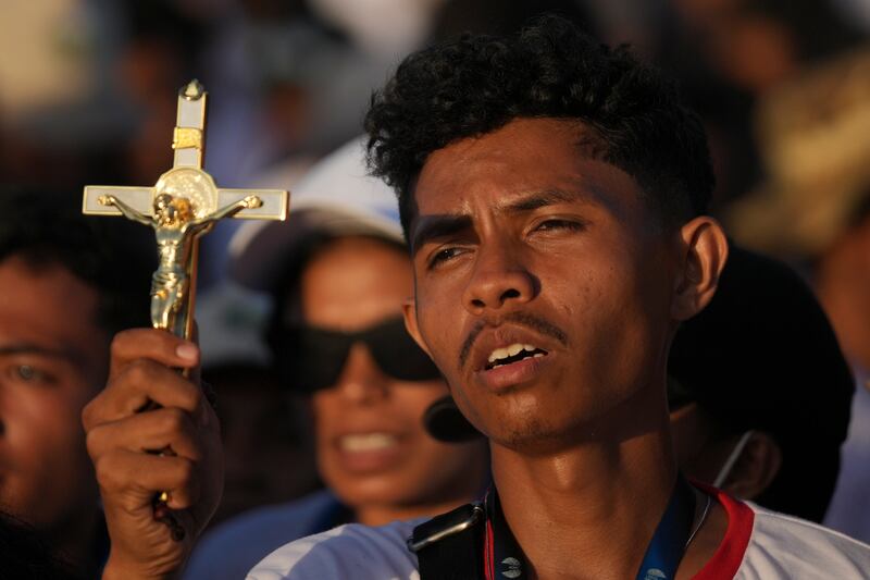 10 TL-ID-pope5.jpg