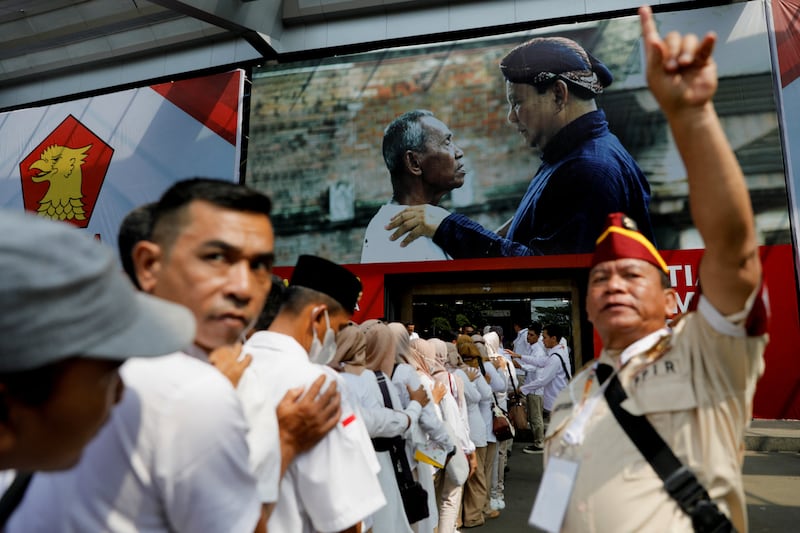INDONESIA-POLITICS-OUTSIDE.JPG