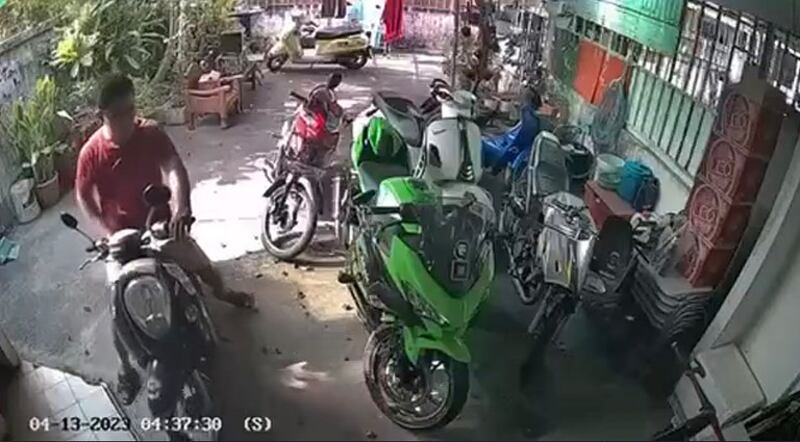 230721-th-vn-blogger-arrested-in-vietnam2.jpeg