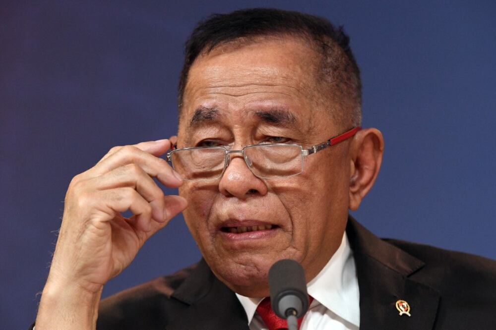 Menteri Pertahanan Indonesia Ryamizard Ryacudu bercakap kepada pemberita di Sydney, Australia, 16 Mac, 2018.