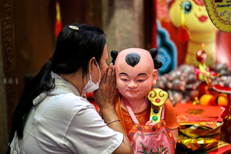 thailand-chinese-new-year-statue 8.JPG