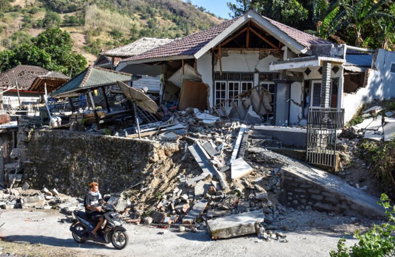 A damaged home is seen after a powerful earthquake struck Pemenang in North Lombok, Indonesia, Aug. 6, 2018. [Antara Foto/Ahmad Subaidi/via Reuters]