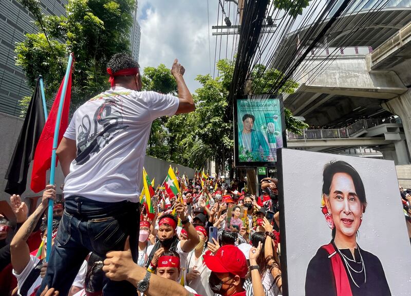 Protest01-crowd.jpg