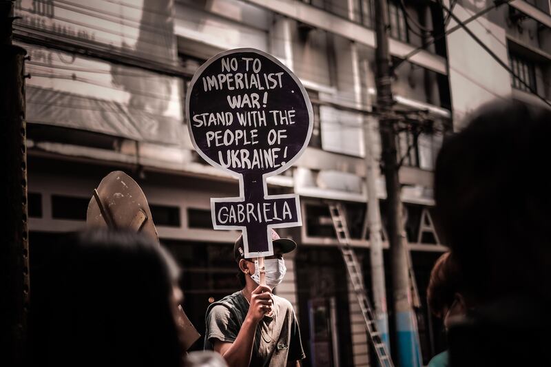2022MAR08_WOMENS_DAY_OIL_PRICE_HIKE_JOJORINOZA_01.jpg