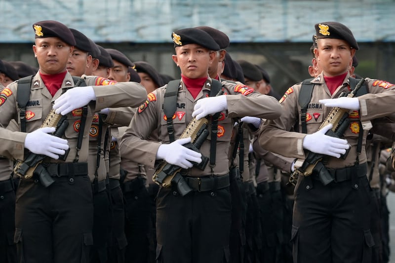 Anggota polisi menghadiri peringatan Hari Ulang Tahun Kepolisian Republik Indonesia ke-78 di Jakarta pada 1 Juli 2024. [Bay Ismoyo/AFP]