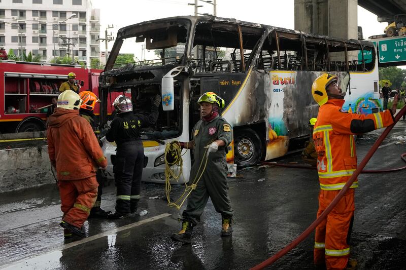 07-TH-bus-fire-folo2.jpg