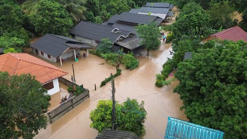 2024-08-22T091642Z_1800747231_RC2XK9A8EDK2_RTRMADP_3_THAILAND-FLOOD.JPG