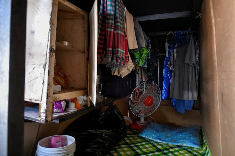 201221-MY-Inside-LaGlove2.jpg