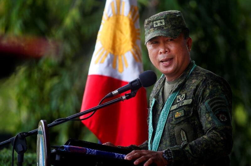 Philippine Maj. Gen. Cirilito Sobejana addresses troops as he formally assumes leadership of the military's Western Mindanao Command at Camp Navarro in Zamboanga, southern Philippines, June 28, 2019. [Mark Navales/BenarNews]