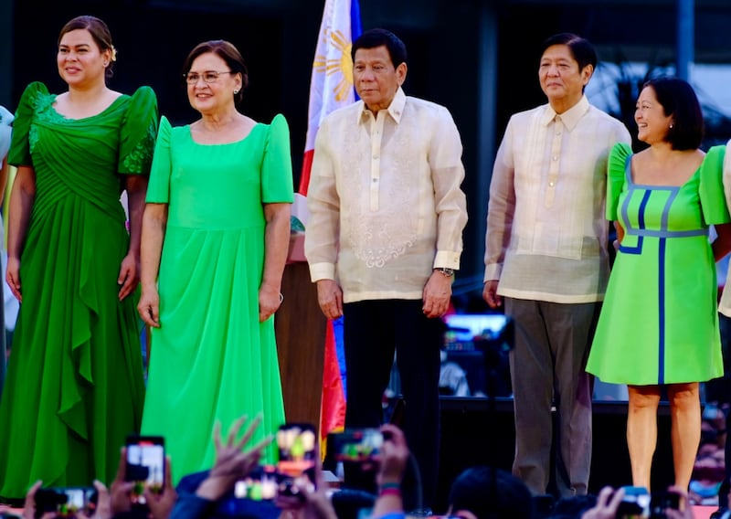 27-PH-impeachment-explainer2.jpg