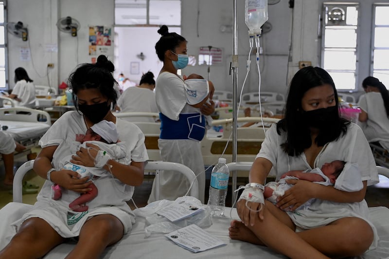 philippines-adolescent-pregnancy-bill-mother 4.jpg