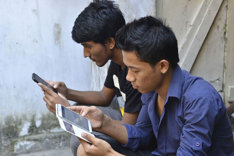 Bangladeshis.jpg