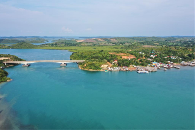 Rempang Island is connected via the Barelang Bridge to Batam island in Riau Islands province, Indonesia, in this photo taken on Nov. 9, 2023. [Hadi Ahdiana/BenarNews]