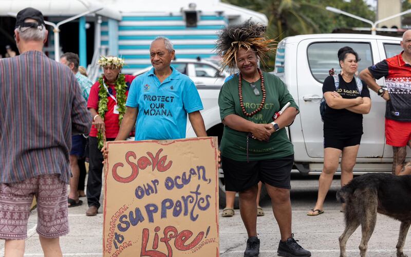 240922_CookIslands_mining_protest.jpg