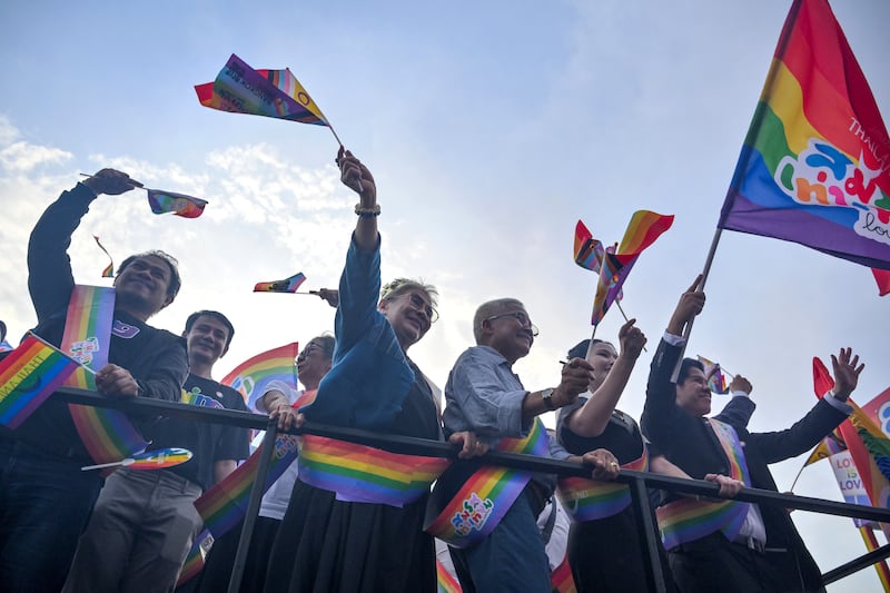 TH-LGBT-workplace-2.jpg