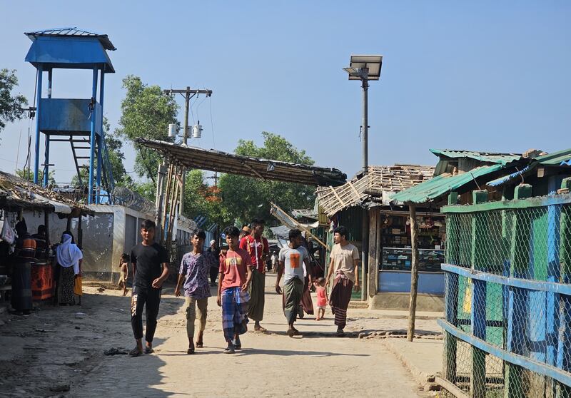 BD-MM-Rohingya-biometric 2.jpeg