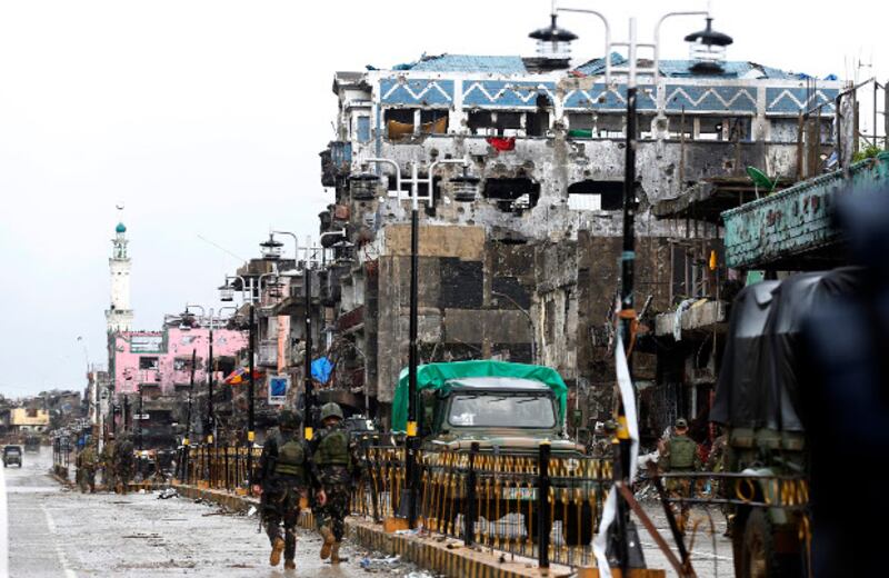 171017-MARAWI-INSIDE-620.JPG