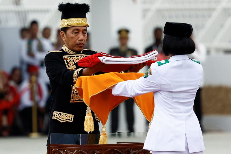 240817_ID_JOKOWI_FLAG.JPG